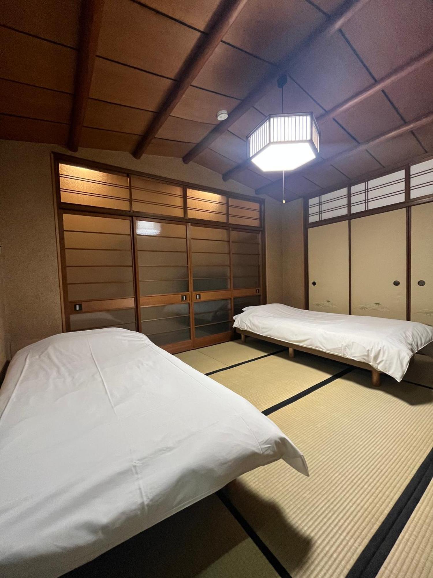 Namba Central Traditional Japanese House โอซาก้า ภายนอก รูปภาพ