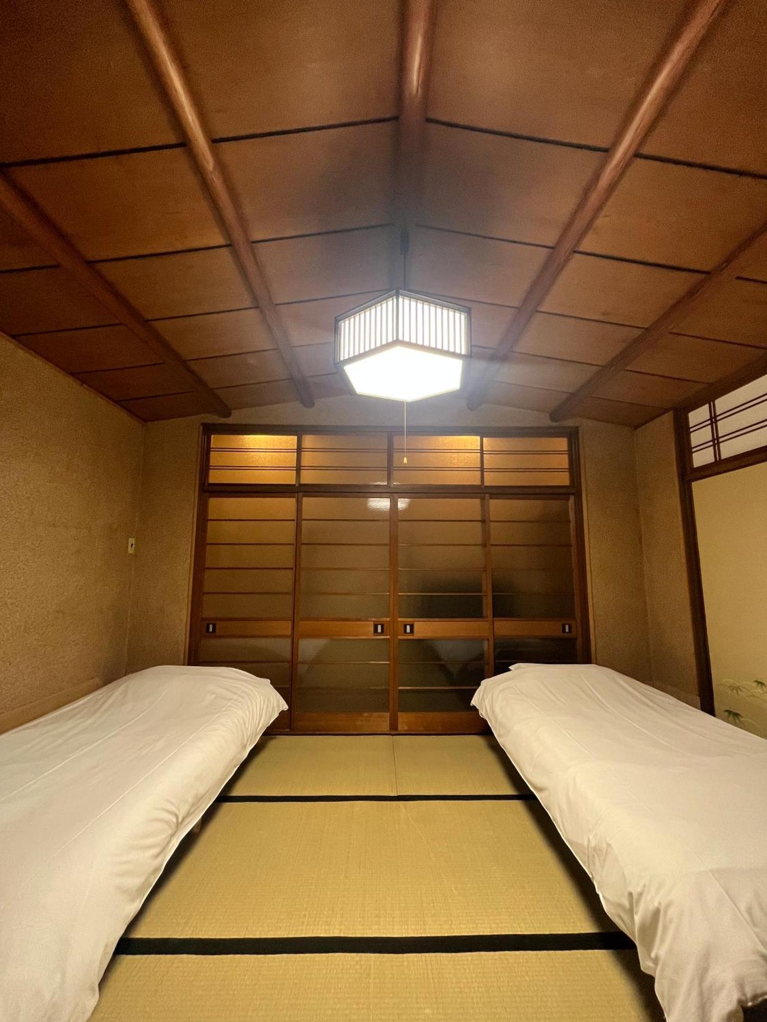 Namba Central Traditional Japanese House โอซาก้า ภายนอก รูปภาพ